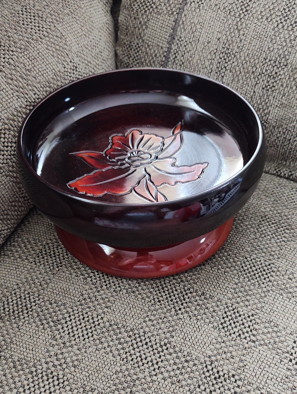 Vintage Japanese Lacquerware Bowl And Stand In Dark Brown And Red Accent Flower.